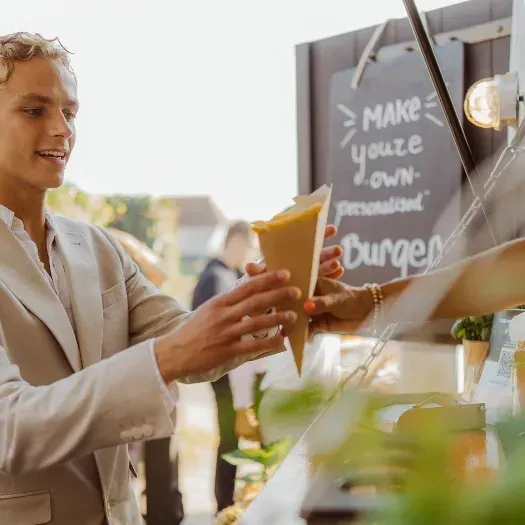 Burger & hippe friet foodtruck img