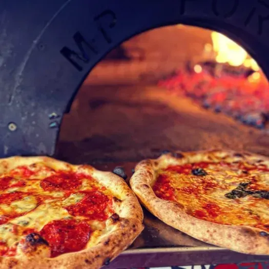 Italiaanse steenoven pizza img